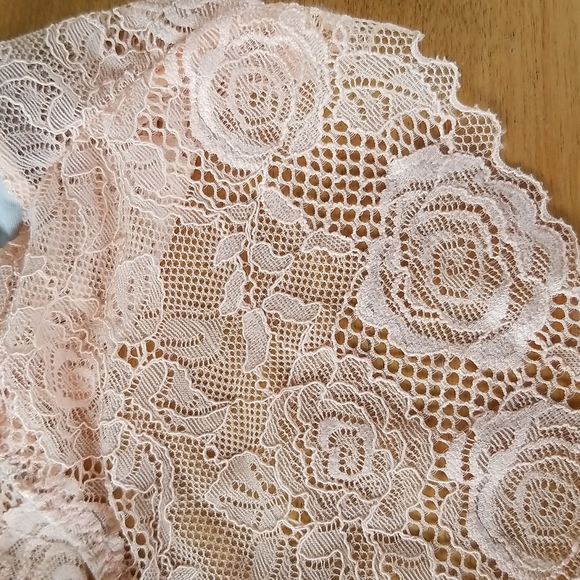 Lace Bralette - Picture 3 of 6